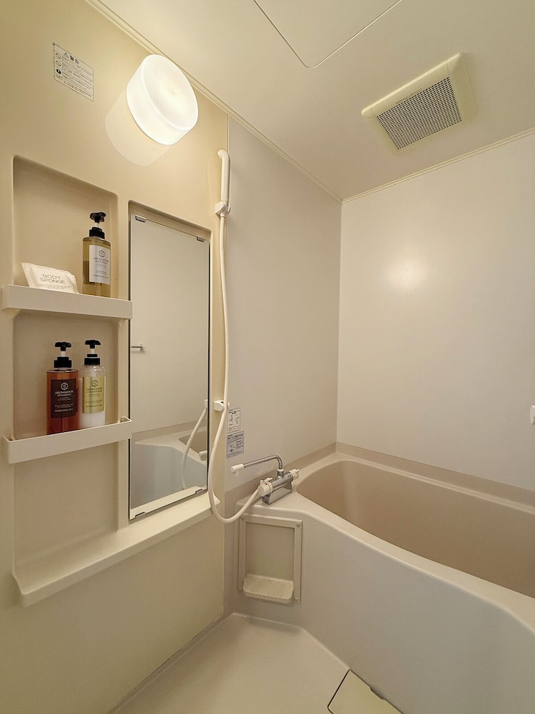 ビジネス スタジオ バスルーム1 | Grandeur Hamamoto