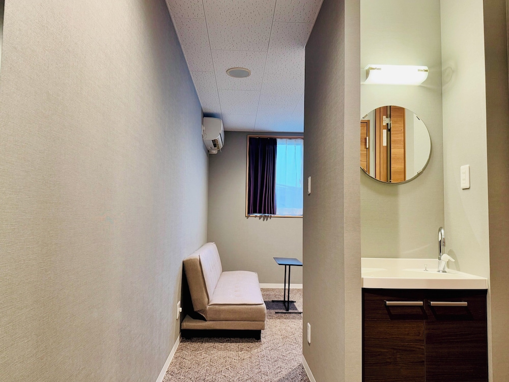 エコノミー トリプルルーム 客室4 | バンデホテル in なんば