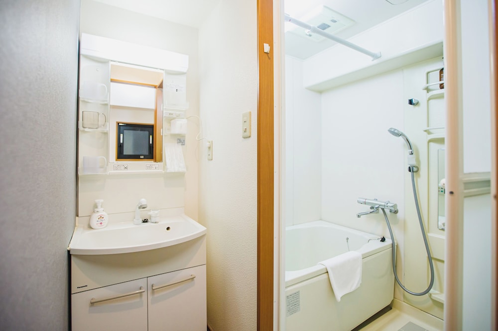 ベーシック アパートメント シティビュー バスルーム0 | R Residence 谷町