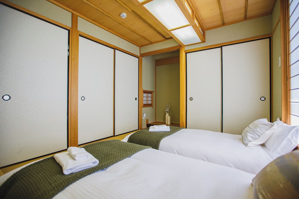 デラックス アパートメント シティビュー 客室3 | R Residence 谷町