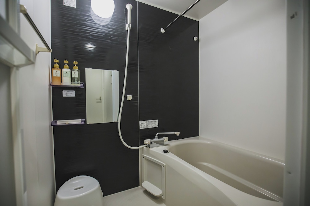 ベーシック アパートメント シティビュー バスルーム0 | Namba X