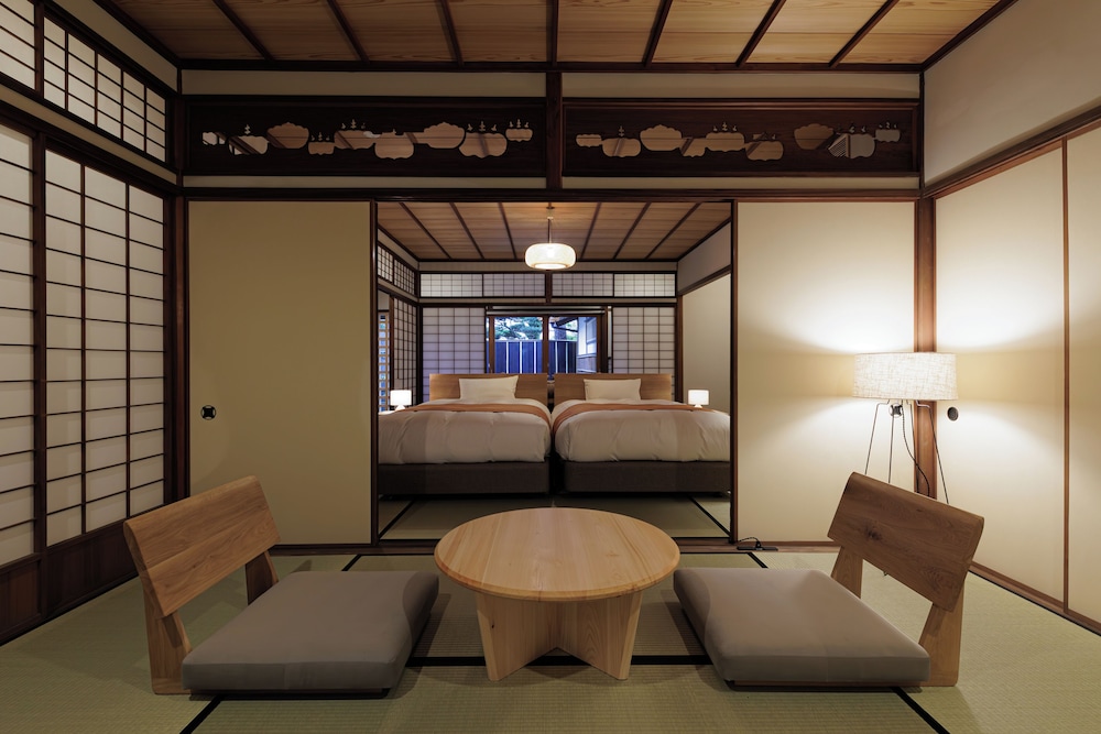 デラックス ツインルーム 客室3 | NIPPONIA HOTEL 伊勢河崎 商人町