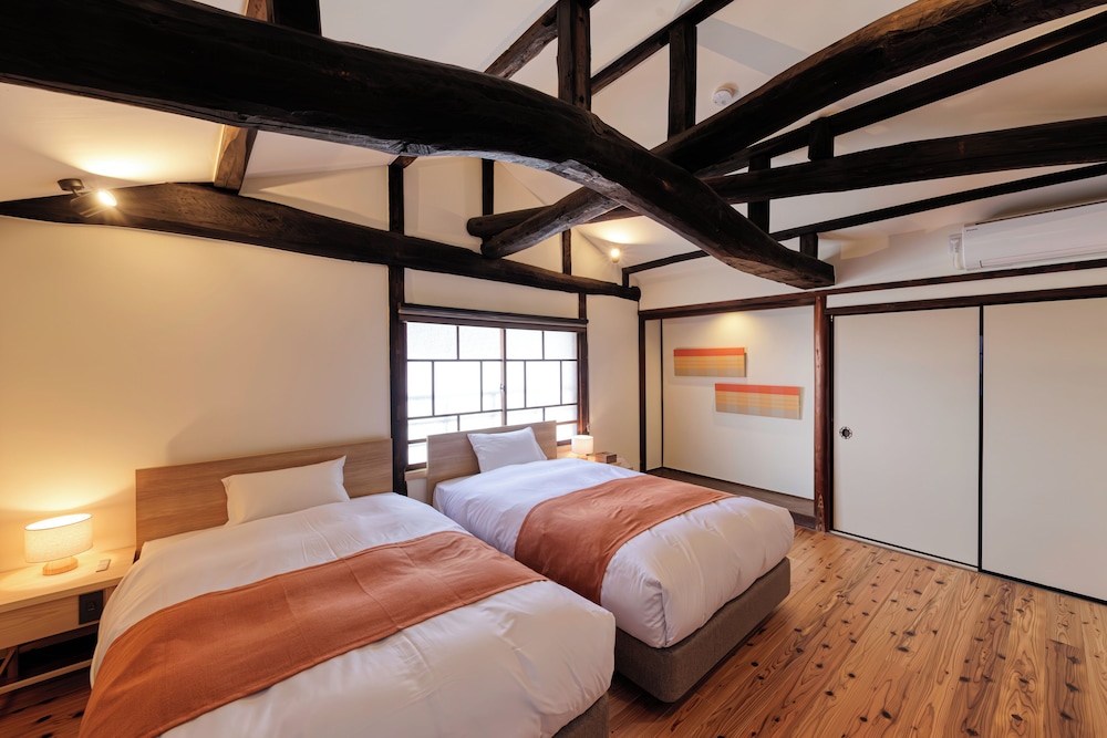 デラックス 4 人部屋 | NIPPONIA HOTEL 伊勢河崎 商人町