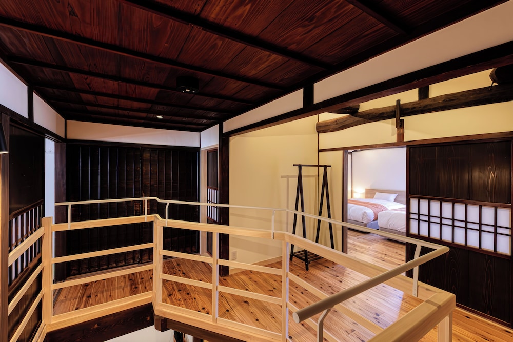 デラックス 4 人部屋 客室3 | NIPPONIA HOTEL 伊勢河崎 商人町