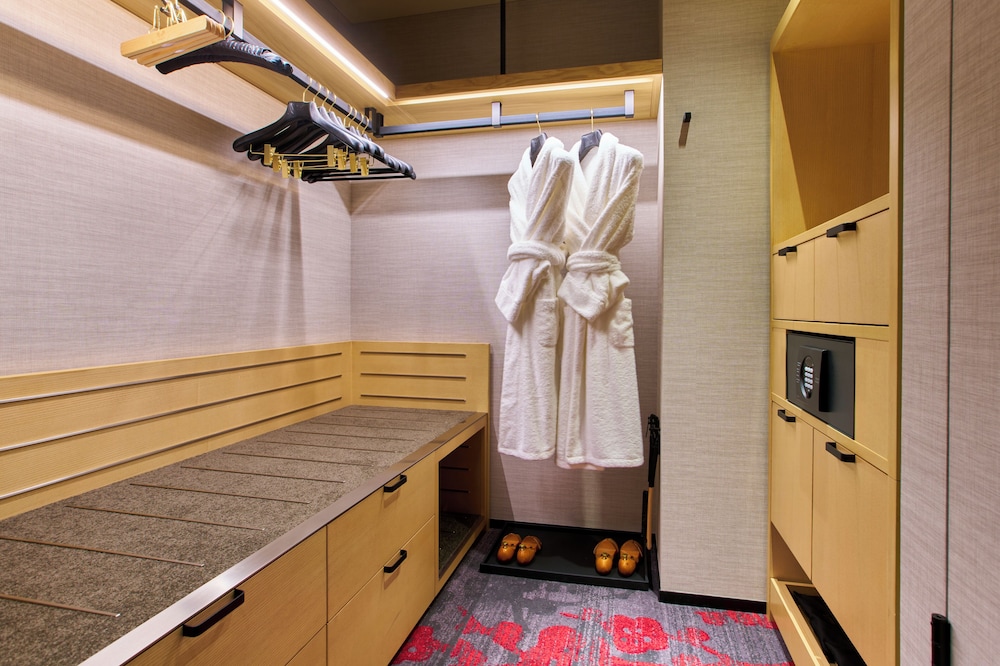 デラックス キャッスルビュー ツイン 禁煙 客室3 | エスパシオ ナゴヤキャッスル