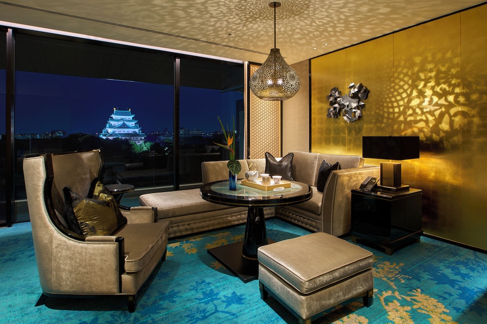 [クラブラウンジアクセス] 温泉プレミア キャッスルビュー ツイン 禁煙 リビング エリア1 | エスパシオ ナゴヤキャッスル