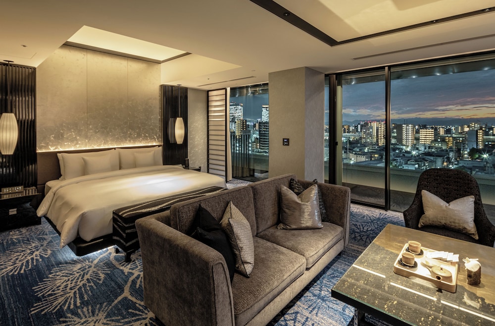 [クラブラウンジアクセス] 温泉ラグジュアリー シティビュー キング 禁煙 客室1 | エスパシオ ナゴヤキャッスル