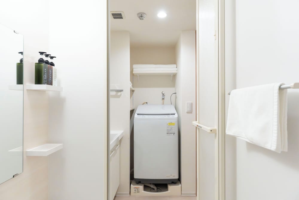 シティ スイート バスルーム1 | LAKU HOTEL ASAKUSA