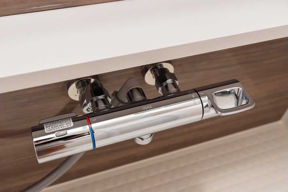 スイート バスルーム2 | LAKU HOTEL ASAKUSA