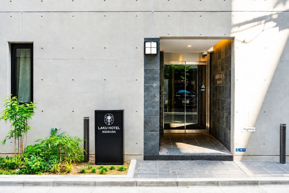 LAKU HOTEL ASAKUSA