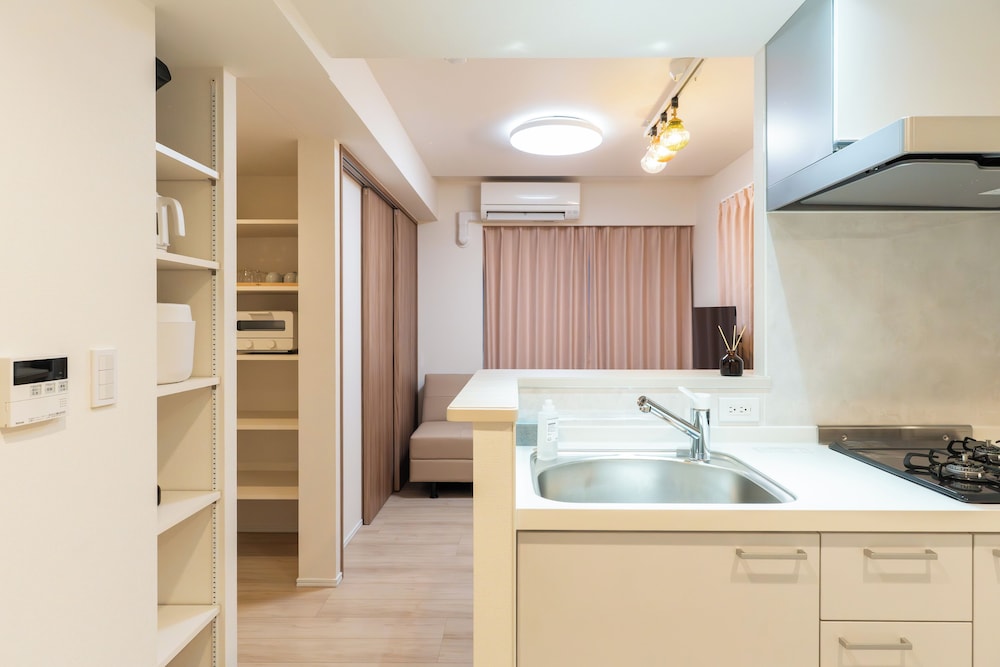 スイート 専用キッチン13 | LAKU HOTEL ASAKUSA