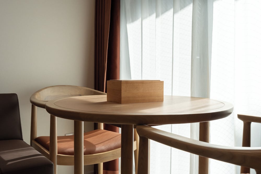 ベーシック ルーム リビング エリア2 | LAKU HOTEL ASAKUSA