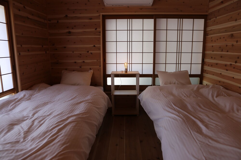 ベーシック ツインルーム マウンテンビュー 客室3 | Riviera Iya Valley