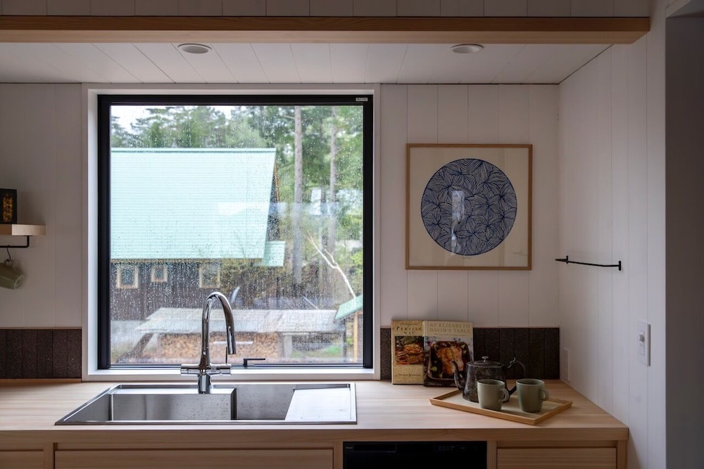 シャレー 4 ベッドルーム 専用キッチン1 | Boots Off Collection