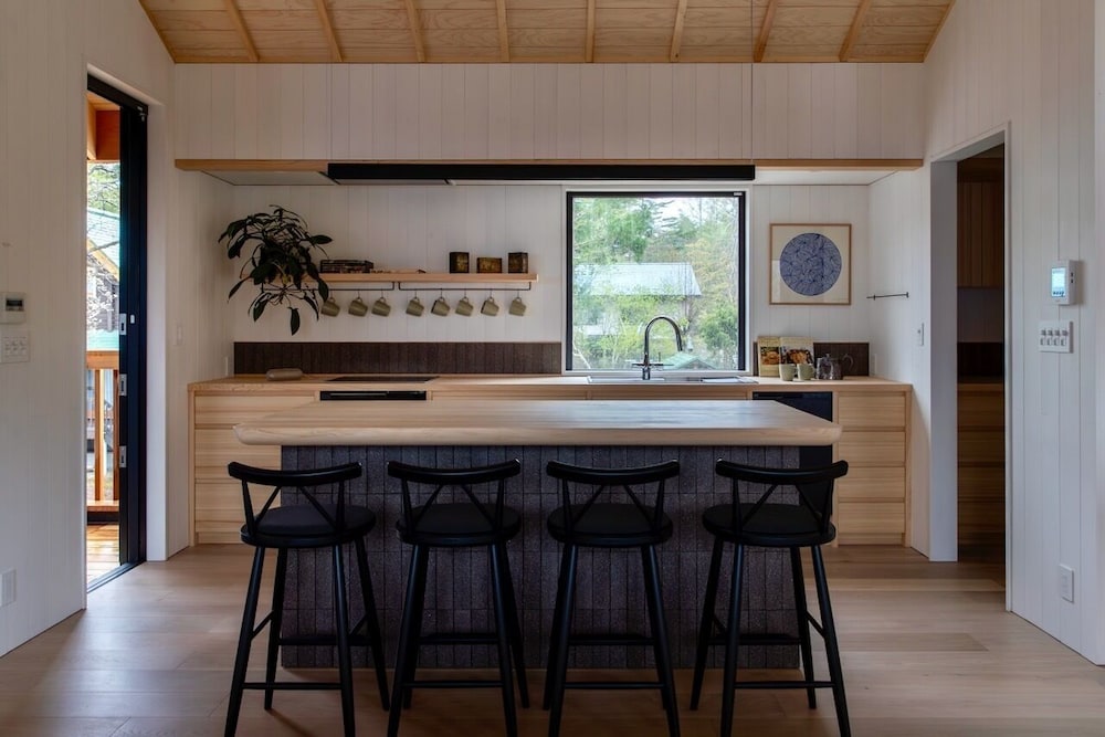 シャレー 4 ベッドルーム 専用キッチン0 | Boots Off Collection