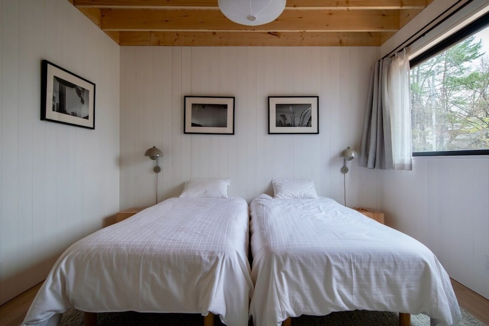 シャレー 4 ベッドルーム 客室2 | Boots Off Collection