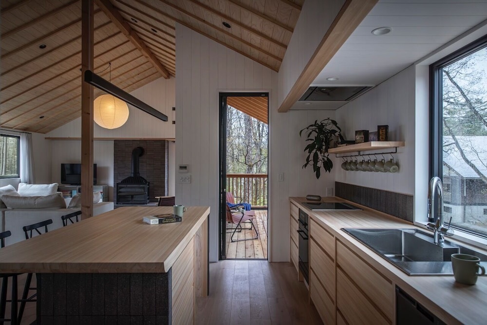 シャレー 4 ベッドルーム 専用キッチン2 | Boots Off Collection