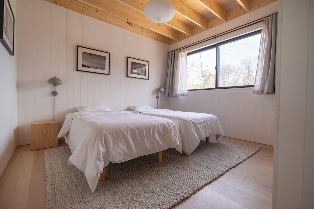 シャレー 4 ベッドルーム 客室3 | Boots Off Collection