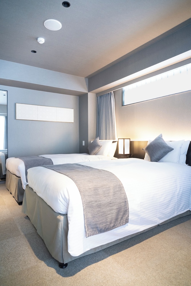 シグネチャー ダブルまたはツインルーム 客室3 | KIORI Hotel Higashino Toin