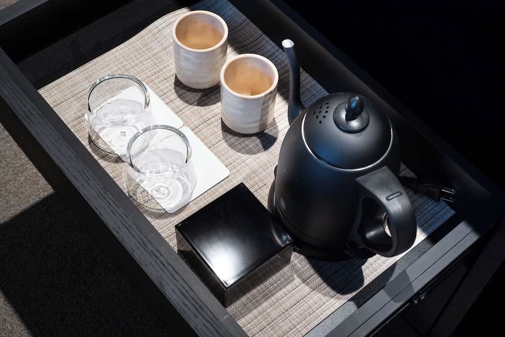 シグネチャー ダブルまたはツインルーム 客室1 | KIORI Hotel Higashino Toin