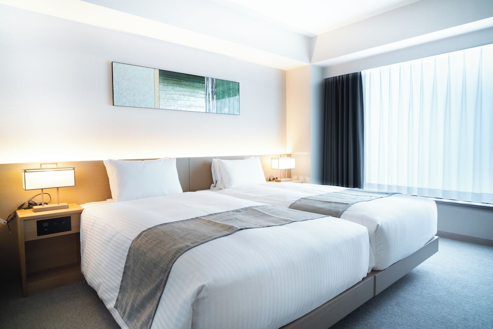 デラックス ダブルまたはツインルーム シティビュー 客室4 | KIORI Hotel Takakura