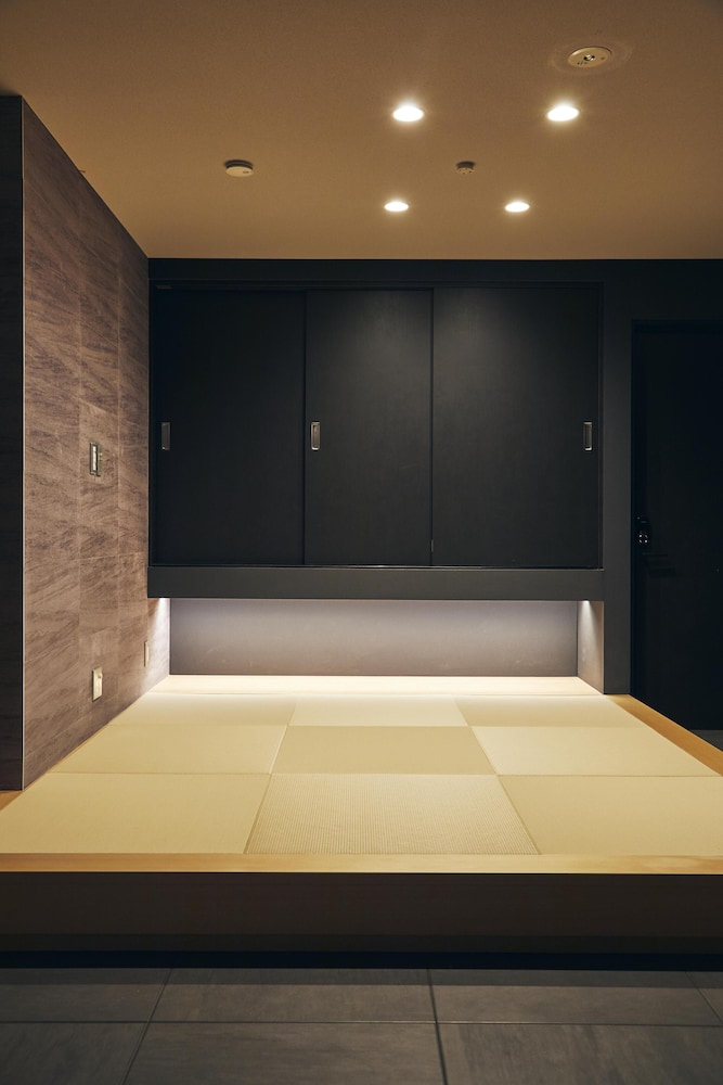 1階 ダイニングスイート 禁煙 (現在BBQ利用不可) 客室6 | MUSASHI Condo Shinjuku