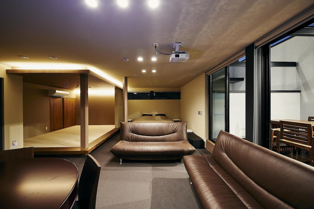 2階 テラススイート 禁煙 (現在BBQ利用不可) | MUSASHI Condo Shinjuku