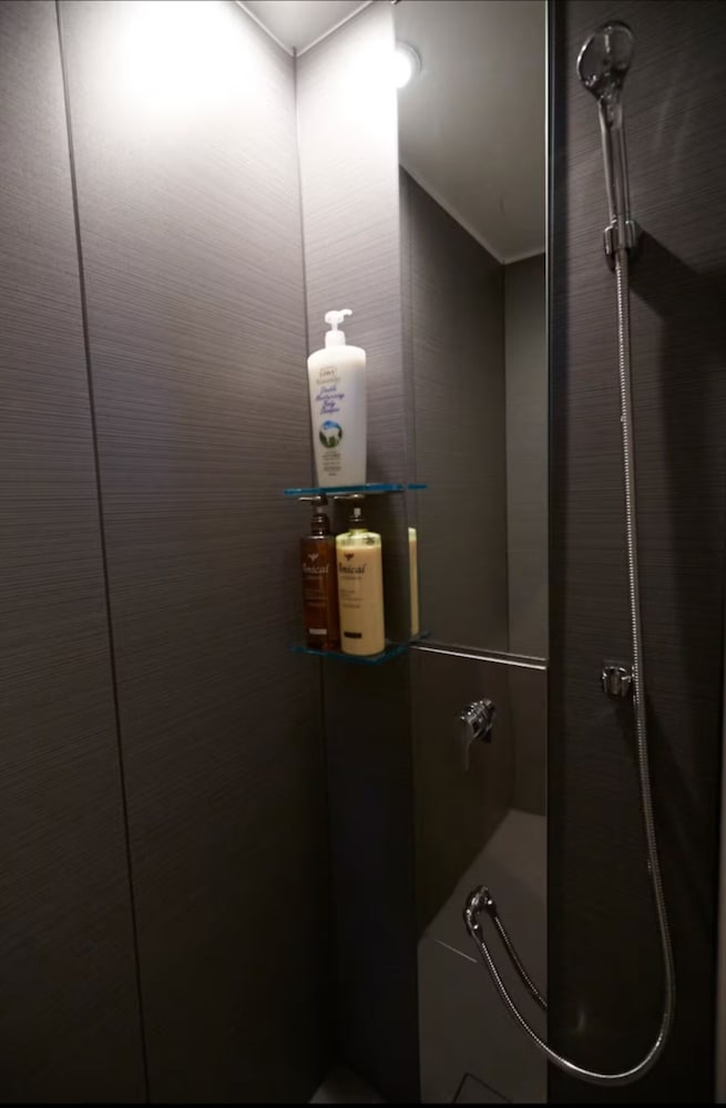 3階 バルコニースイート 禁煙 (現在BBQ利用不可) バスルーム0 | MUSASHI Condo Shinjuku