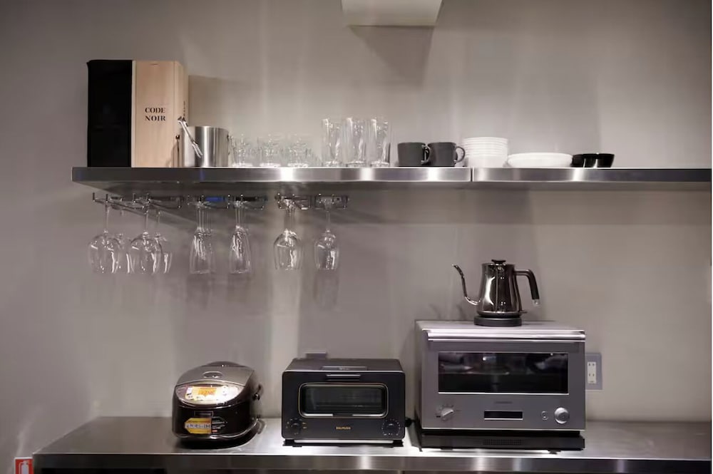 1階 ダイニングスイート 禁煙 (現在BBQ利用不可) 専用キッチン0 | MUSASHI Condo Shinjuku