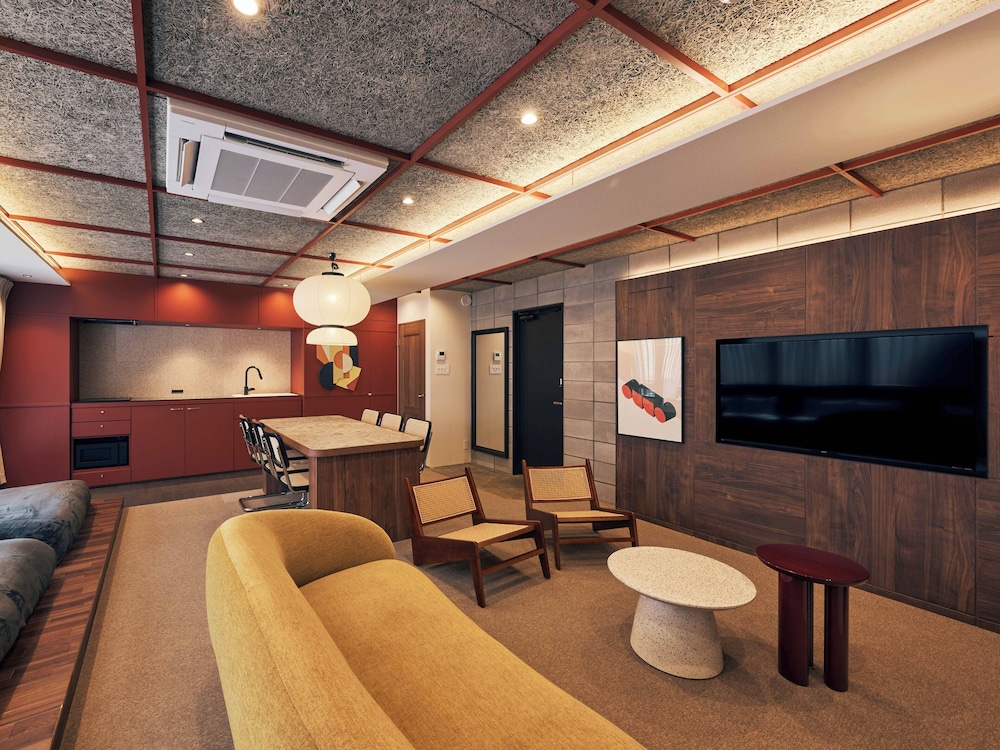 スーペリア スタジオ リビング エリア0 | illi Jam Shinsaibashi