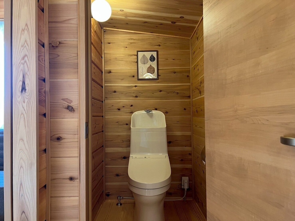 オリーブコテージ 禁煙 専用バスルーム バスルーム1 | Naoshima Cottage