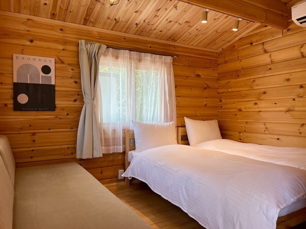 オリーブコテージ 禁煙 専用バスルーム 客室2 | Naoshima Cottage