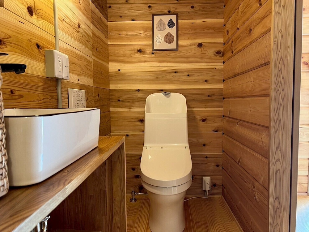 オリーブコテージ 禁煙 専用バスルーム バスルーム0 | Naoshima Cottage