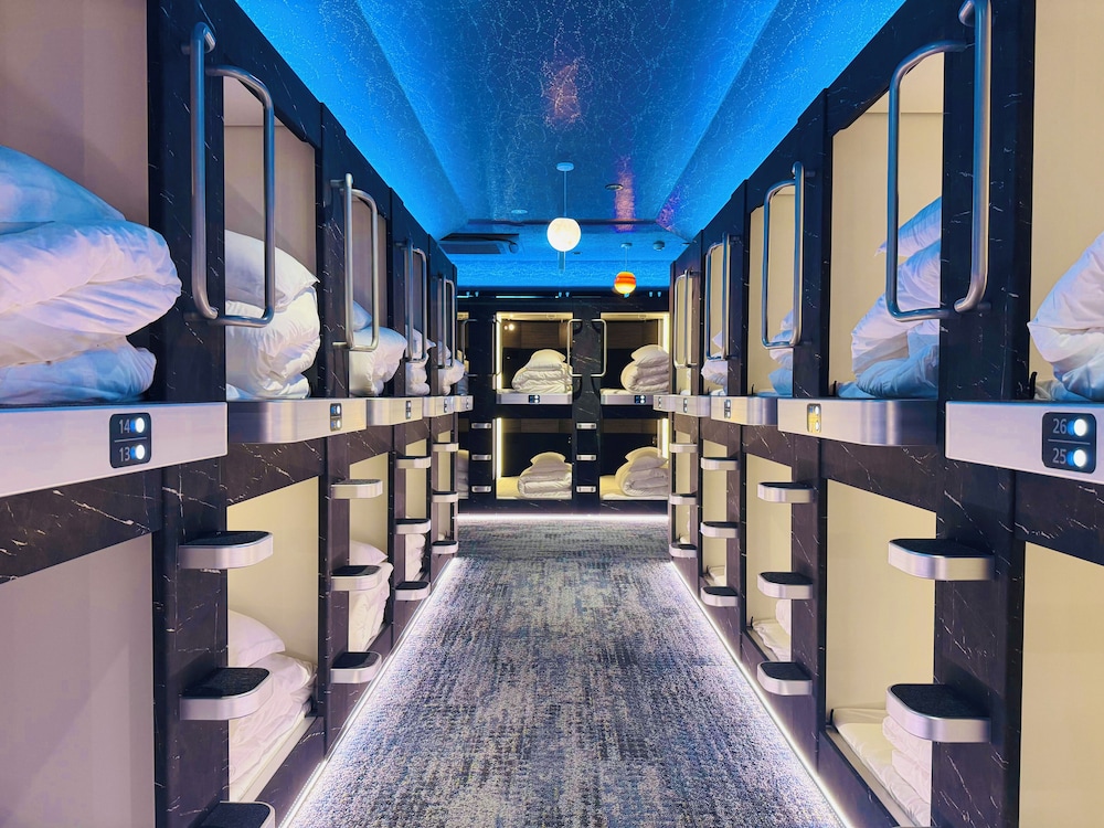 共同ドミトリー | カプセルホステル別府タワー