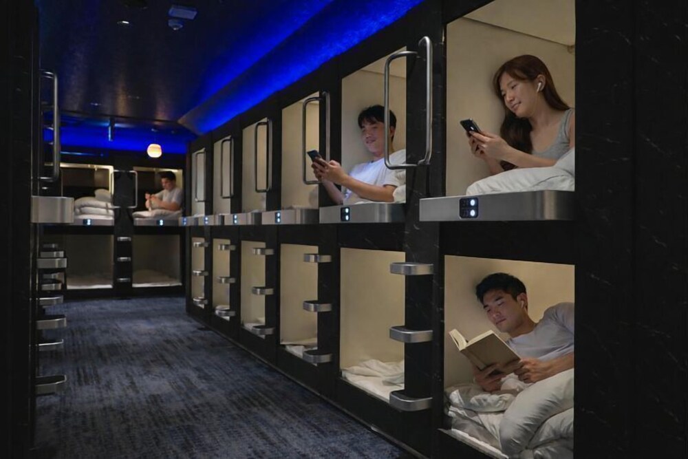 共同ドミトリー 男女共用ドミトリー 客室1 | カプセルホステル別府タワー