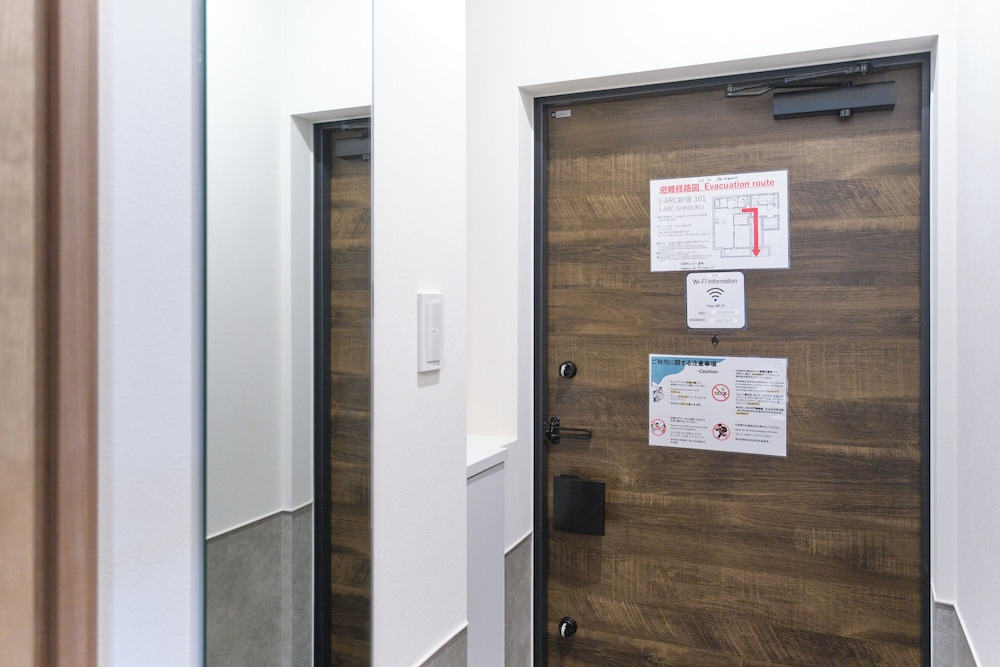 101 禁煙 客室2 | J-ARC 新宿