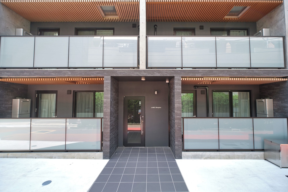 外観1 | J-ARC 新宿
