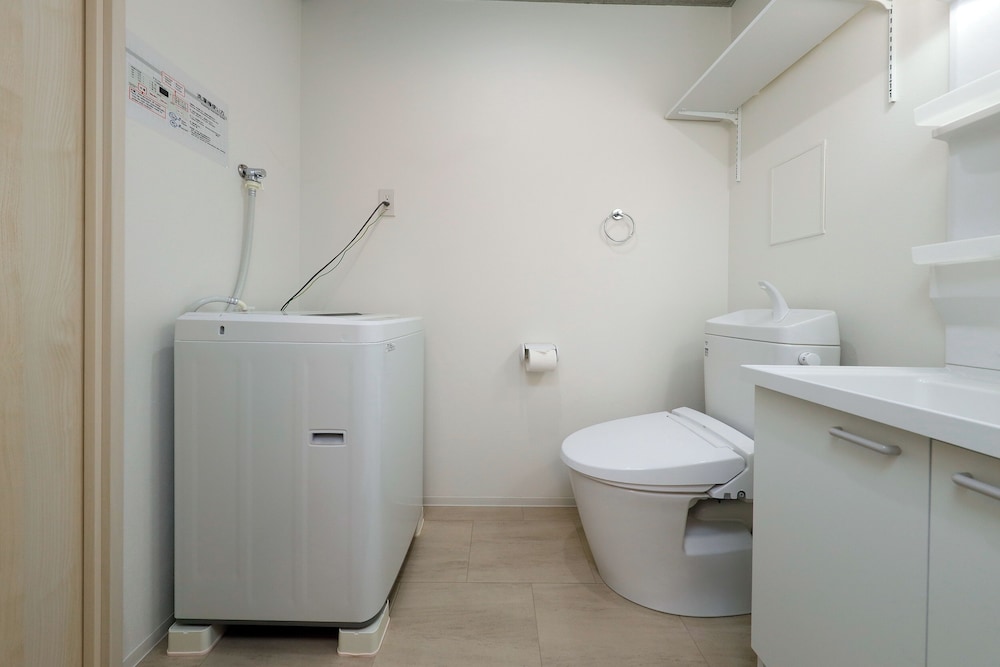 402 禁煙 バスルーム2 | RECO 早稲田