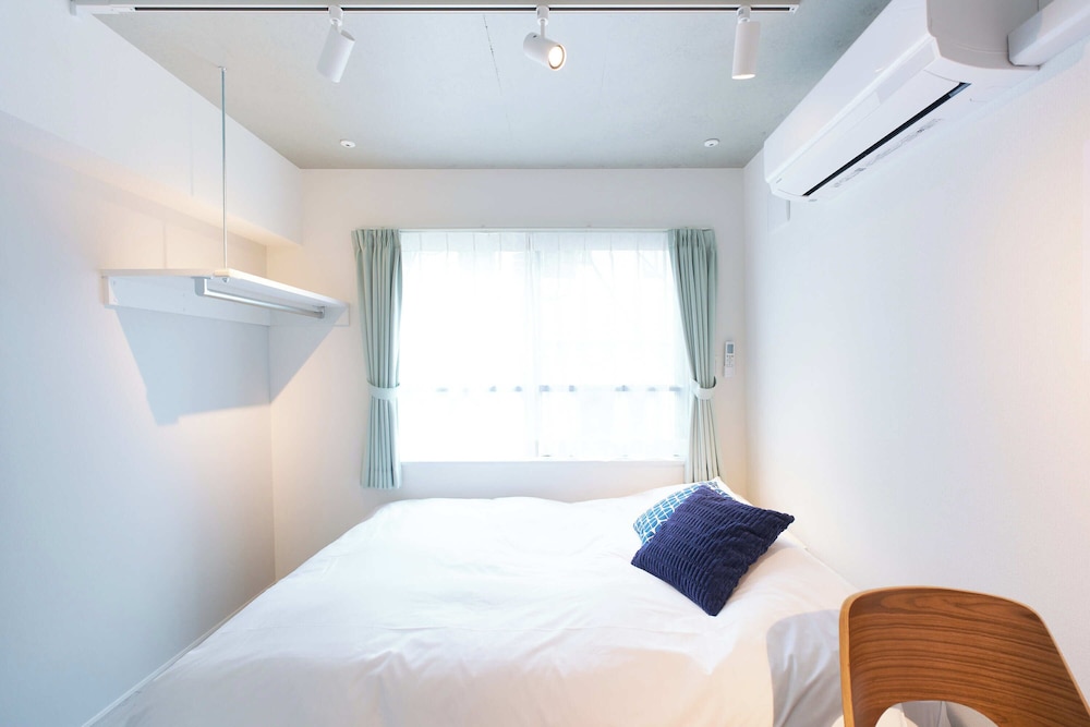 A-2(2p)禁煙 客室10 | ベリエ三軒茶屋 by Tranova