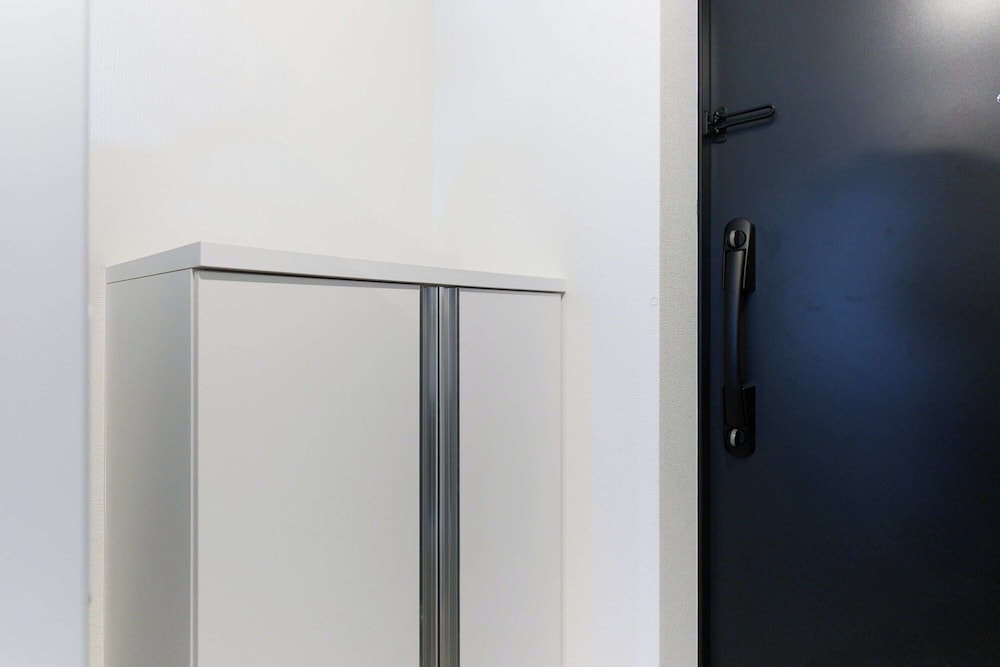 A-2(2p)禁煙 客室5 | ベリエ三軒茶屋 by Tranova