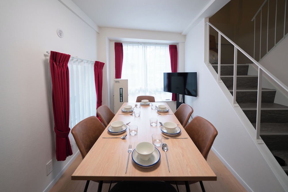 B(6p)禁煙 リビング エリア6 | Yamamoto Building by Tranova