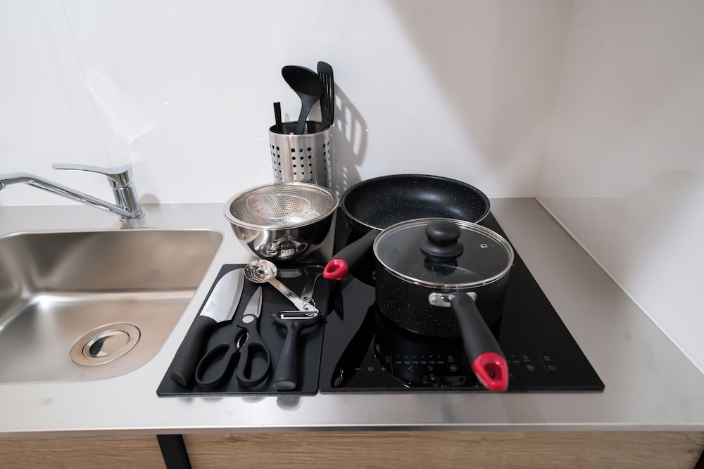 A(2p)禁煙 専用キッチン0 | Yamamoto Building by Tranova