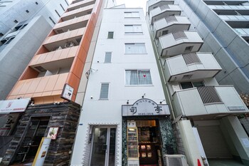 Yamamoto Building by Tranova