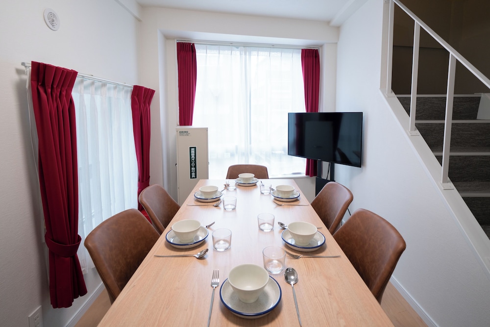 B(6p)禁煙 リビング エリア3 | Yamamoto Building by Tranova