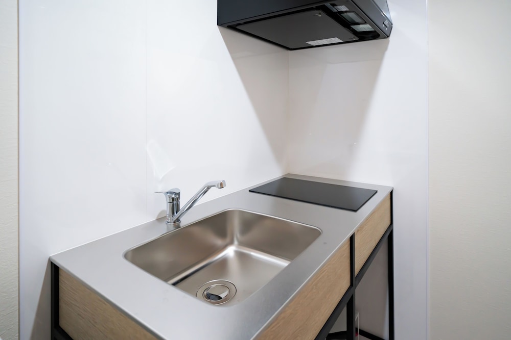 A(2p)禁煙 専用キッチン2 | Yamamoto Building by Tranova