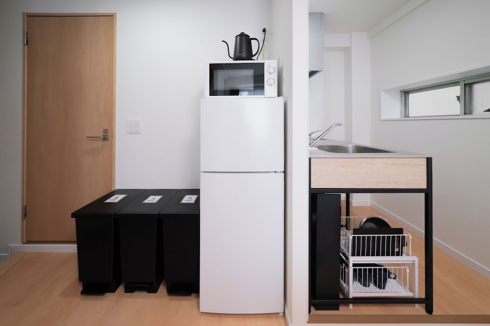 B(6p)禁煙 リビング エリア8 | Yamamoto Building by Tranova