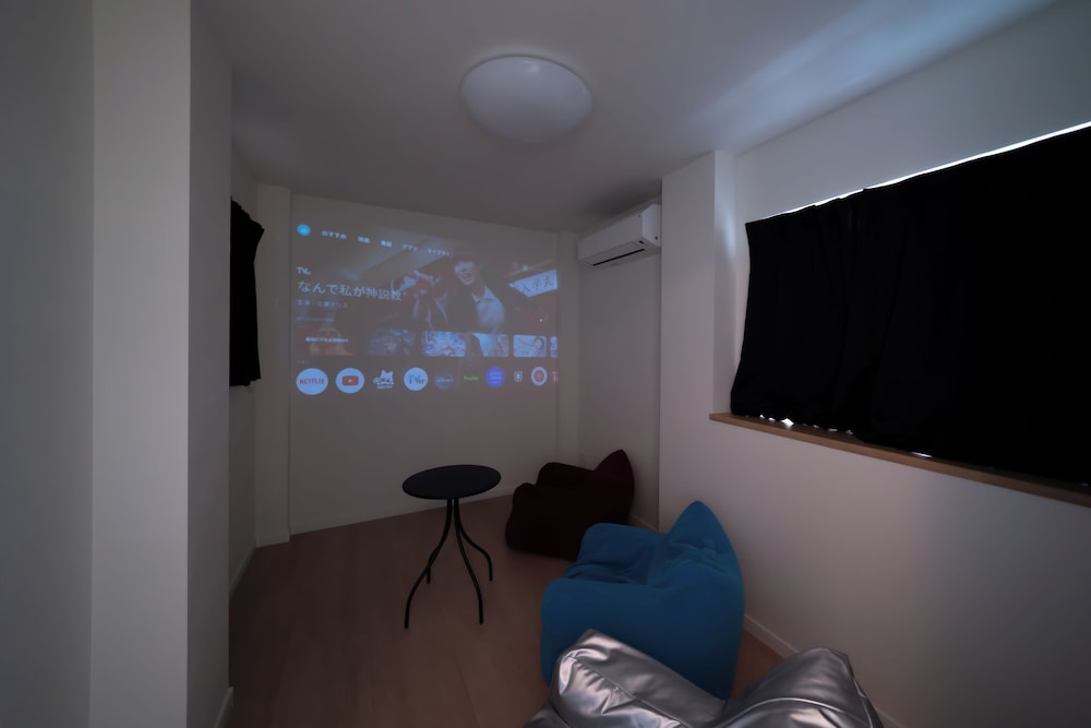 B(6p)禁煙 リビング エリア0 | Yamamoto Building by Tranova