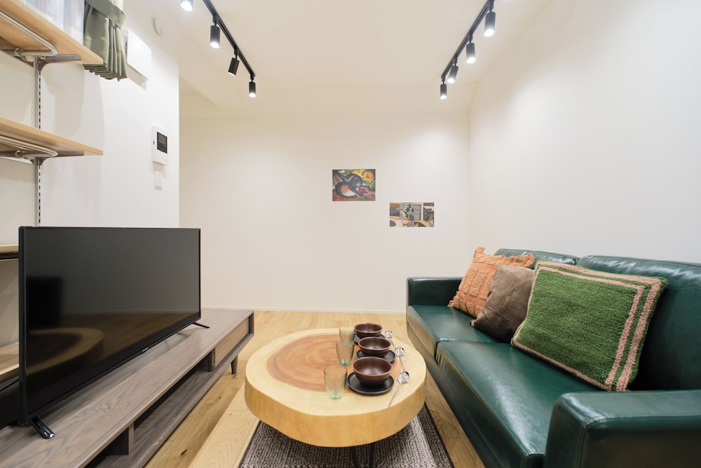 C(3p)禁煙 リビング エリア0 | グランメゾン夏目坂 by Tranova