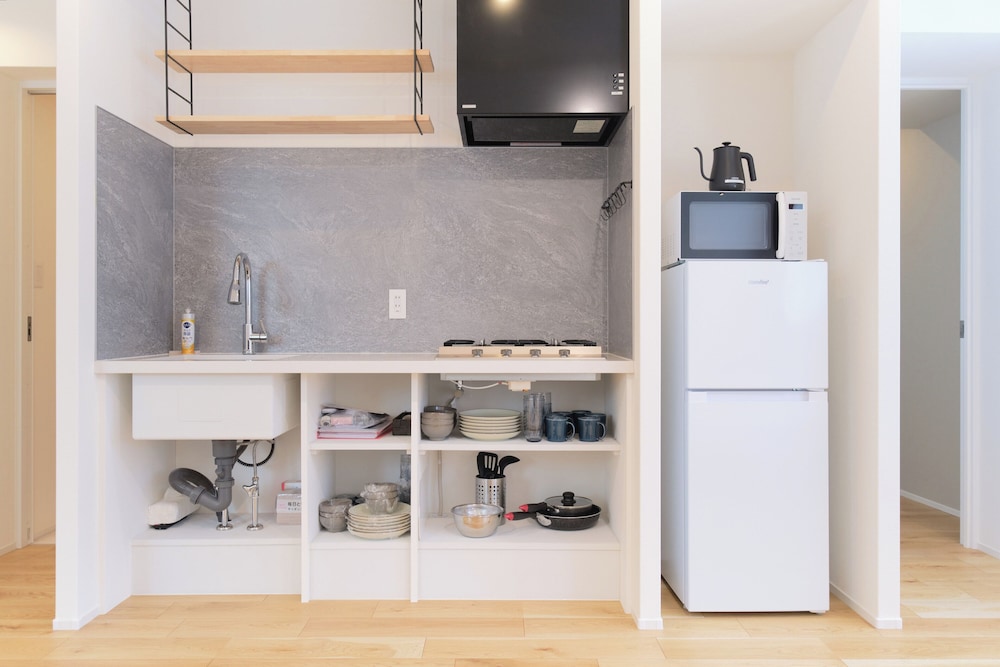 D(6p)禁煙 専用キッチン2 | グランメゾン夏目坂 by Tranova