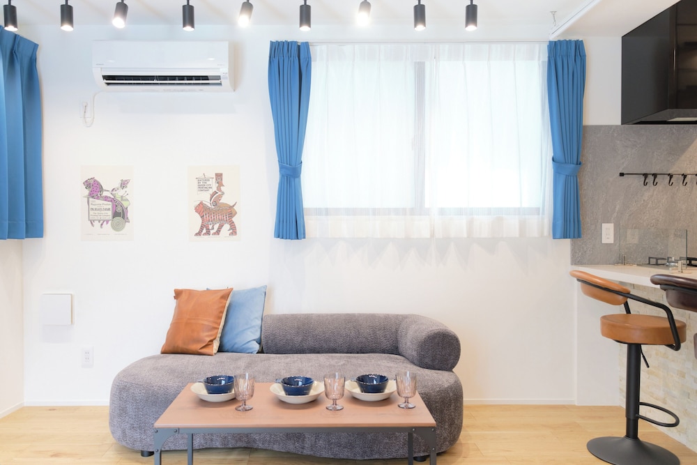 A(3p)禁煙 客室2 | グランメゾン夏目坂 by Tranova